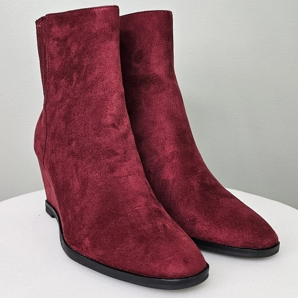 Dolce Vita Women's Tippy Heeled Suede Bootie Burgundy size 9
